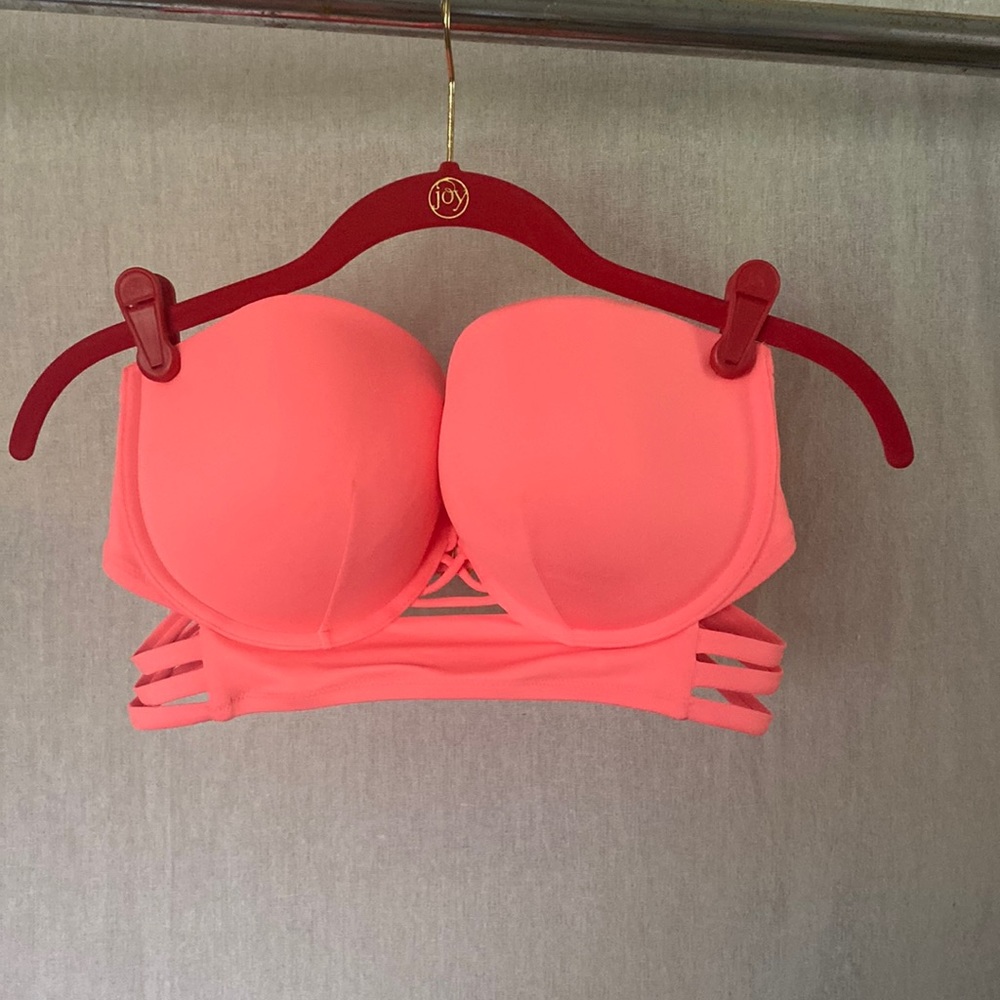 Victoria’s Secret bikini top